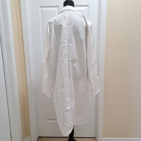 White Lab Coat B.T. Supply Co. Unisex Medium Button Front Men's Women's NWT - Picture 4 of 12